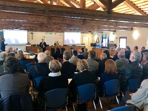 Un momento del convegno “Cooperare per il territorio”, tenutosi a Casarsa della Delizia.